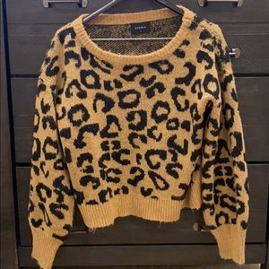 Leopard long sleeve crop sweater